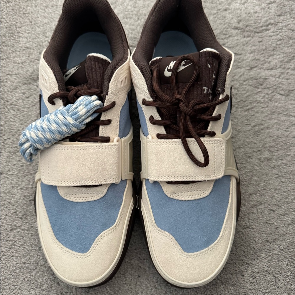 Nike Cream and Blue Athletic Shoes